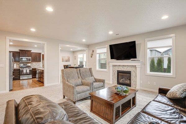 House (3 Bedrooms) | Front of property