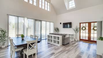 Nhà (3 Bedrooms) | Nội thất