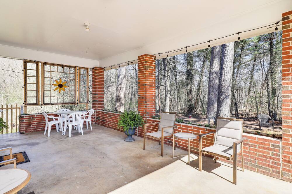 Peaceful Trenton Home w/ Patio Near Hiking! - Trenton, GA