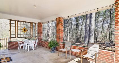 Peaceful Trenton Home w/ Patio Near Hiking!