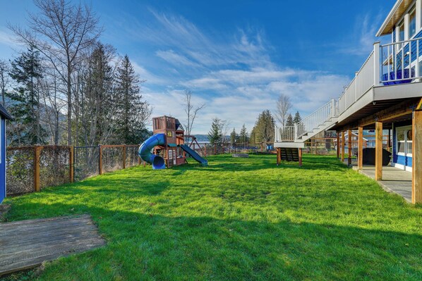 Apartment (0 Bedroom) | Interior - Quaint Mount Vernon Studio Rental w/ Big Lake View (Mount Vernon)