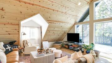 House (3 Bedrooms) | Front of property