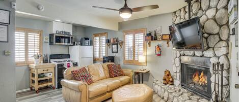 House (2 Bedrooms) | Front of property