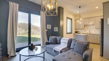 Apartment (0 Bedroom) | Interior