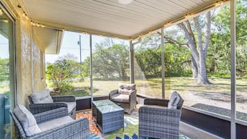 House (3 Bedrooms) | Front of property