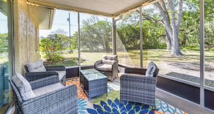 Home w/ Screened Porch, Near Weeki Wachee Springs!