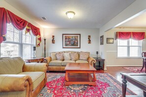 House (4 Bedrooms) | Interior