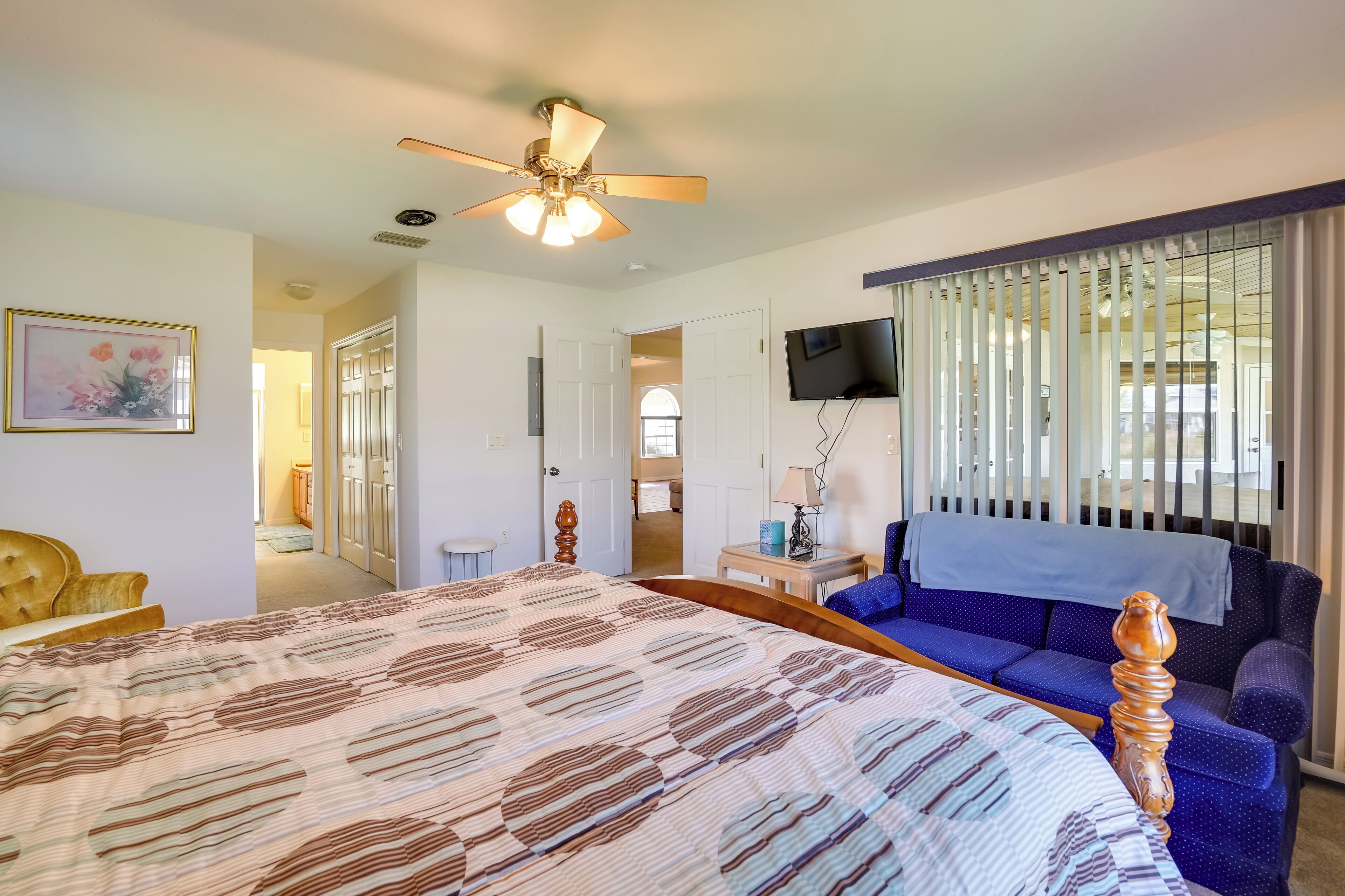 المنشأة من الداخل