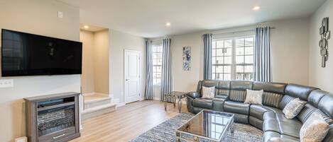 Apartment (3 Bedrooms) | Front of property