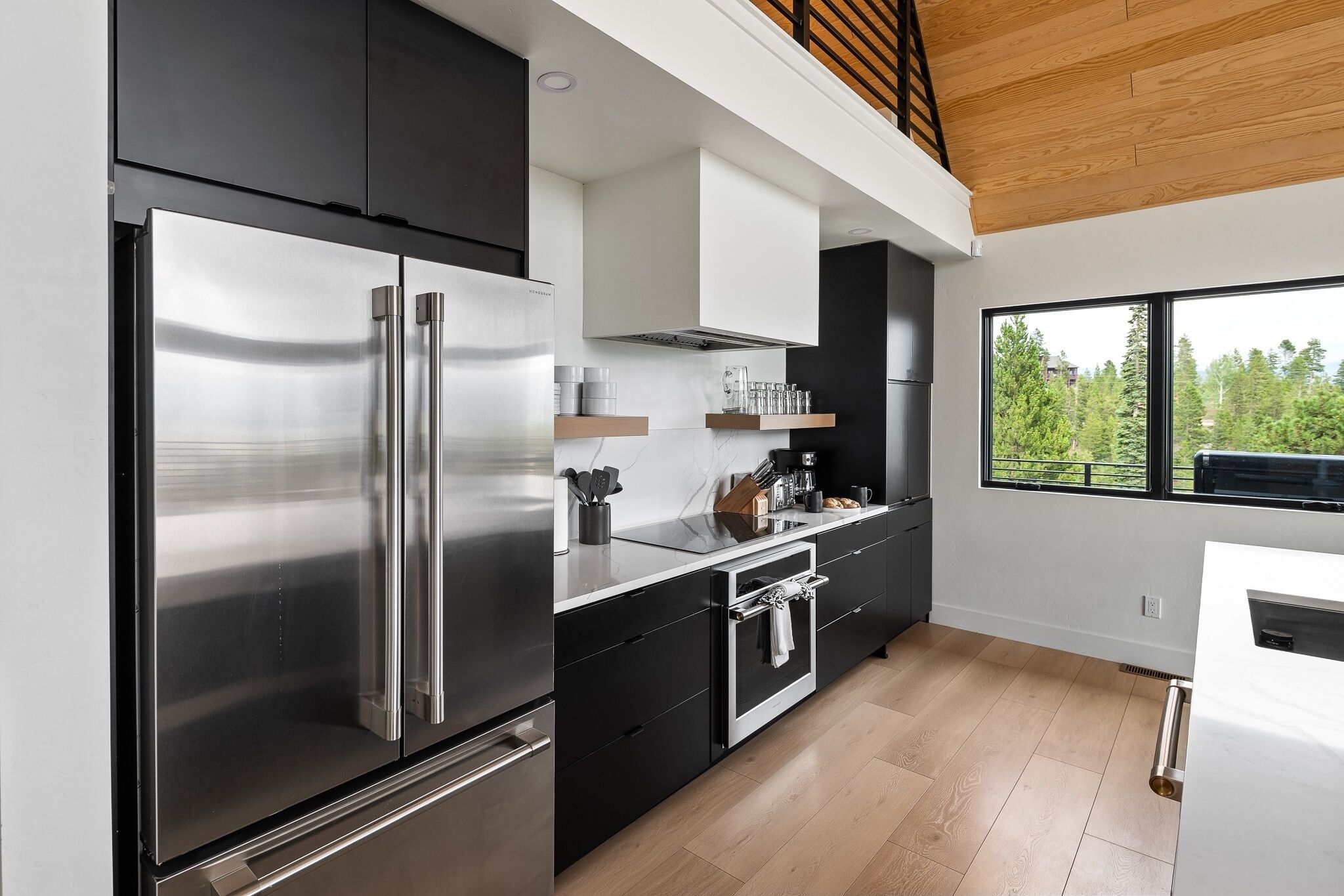 Chalet, 3 Bedrooms | Private kitchen | Fridge, oven, coffee/tea maker, toaster