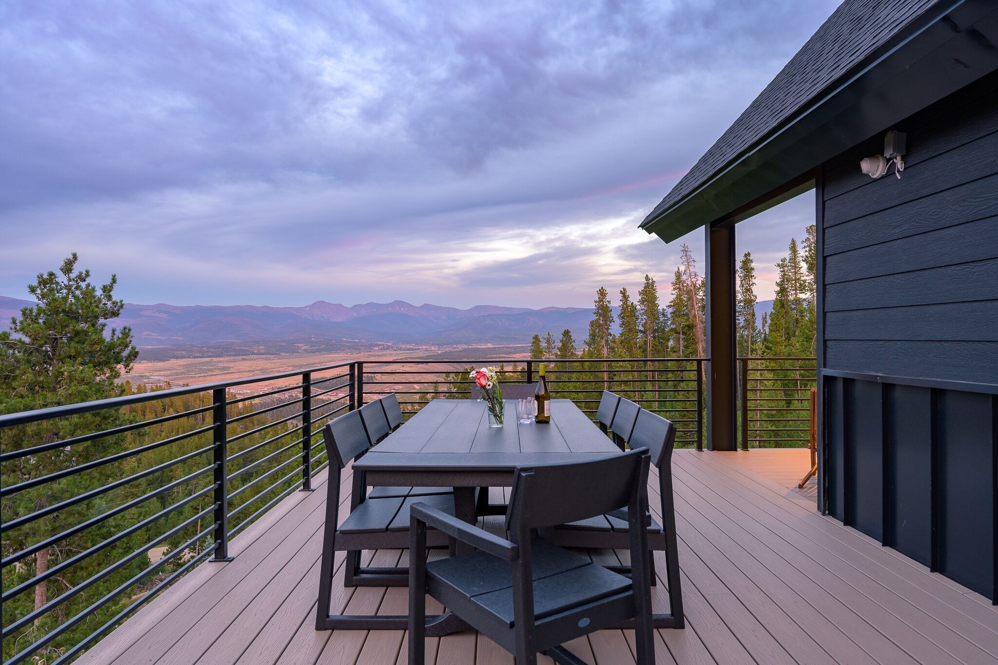 Chalet, 3 Bedrooms | Outdoor dining