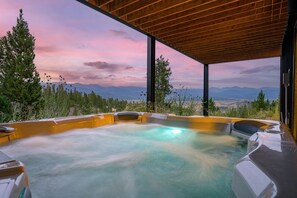 Chalet, 3 Bedrooms | Outdoor spa tub