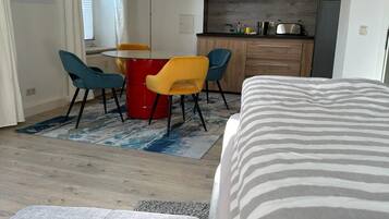 1 Schlafzimmer, Bügeleisen/Bügelbrett, kostenloses WLAN, Bettwäsche