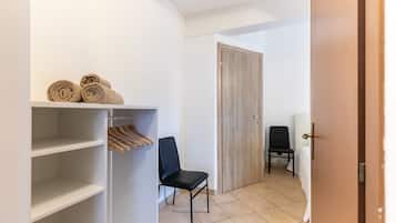 1 bedroom, iron/ironing board, free WiFi
