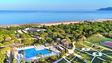 Seasonal outdoor pool