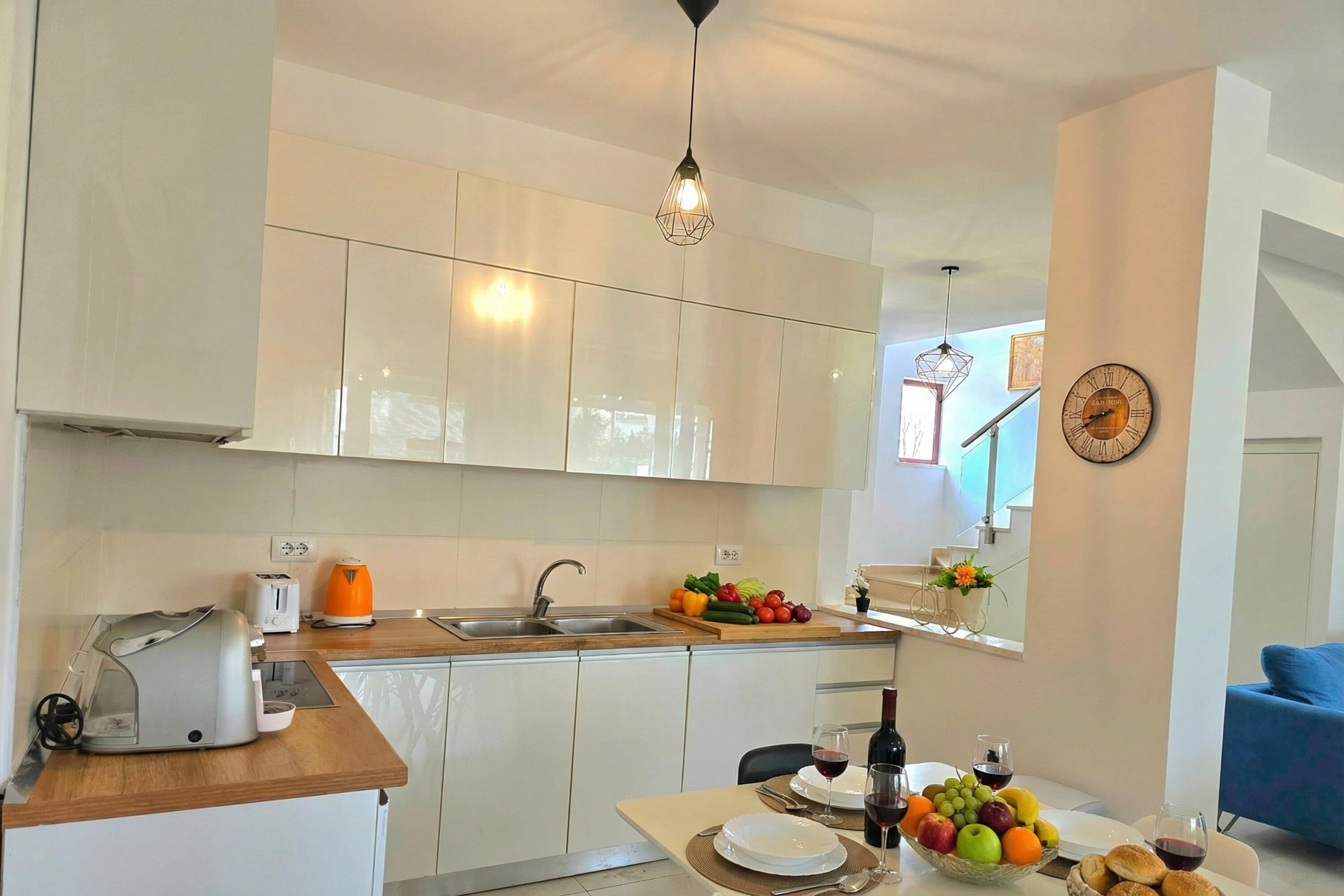 Vila Keluarga, beberapa kamar, 2 kamar mandi (Lalzit Bay Dream Villa) | Dapur pribadi | Lemari es, oven, kompor, dan mesin pencuci piring