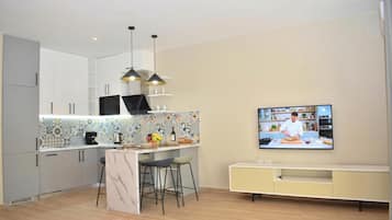 Standard Apartment, 1 Bedroom, Balcony (Pastel Apartment) | Private kitchen