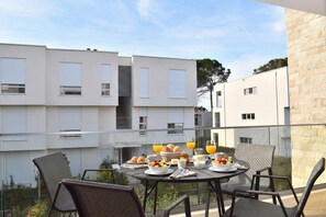 Standard Apartment, 1 Bedroom, Balcony (Pastel Apartment) | Outdoor dining - Pastel Apartment (Ishëm)