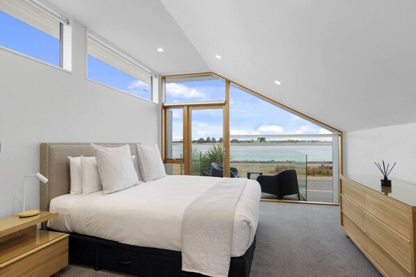 3 多间卧室、办公桌、熨斗/熨衣板、免费 WiFi