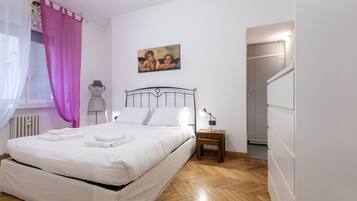 Apartment (1 Bedroom) | Interior