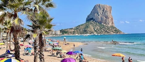 Beach nearby, sun loungers