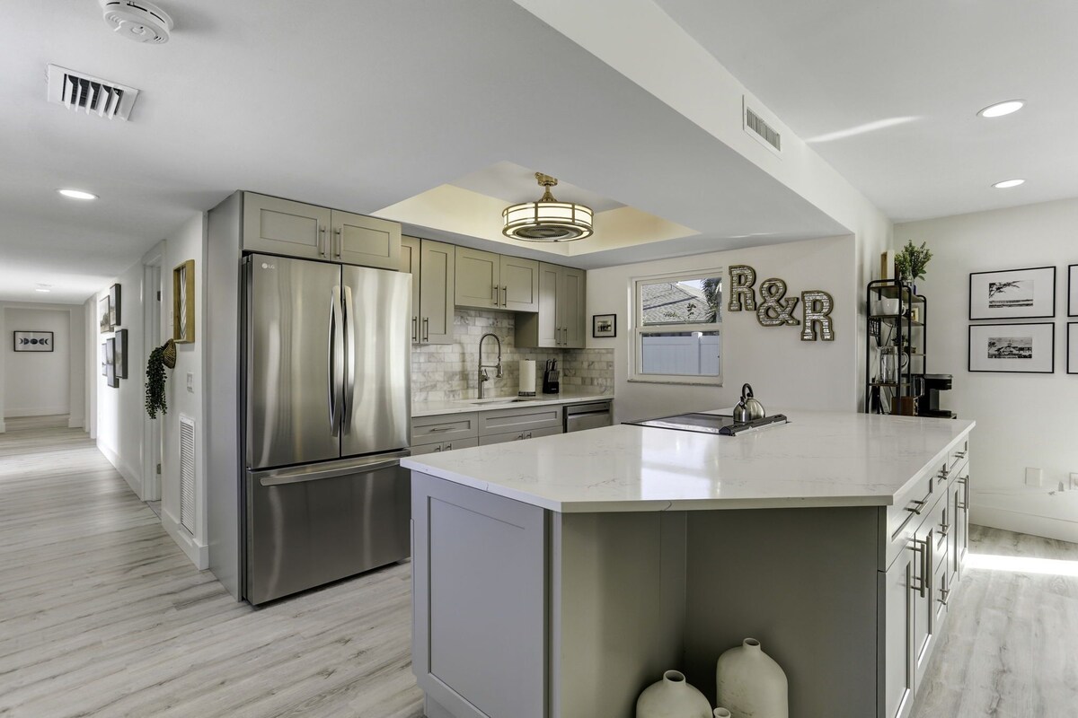 Photo 7 of Newly Renovated 4 bedroom, 3 bathroom home less than 1 mile to the beach
