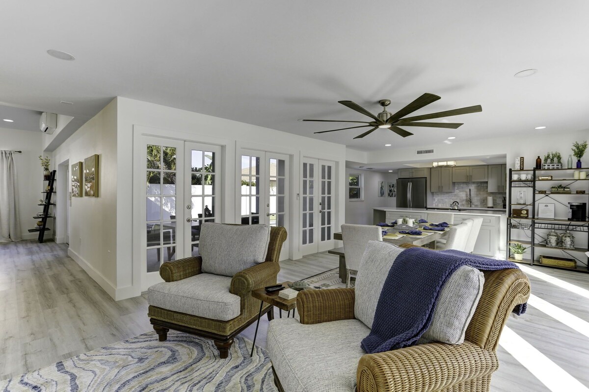 Photo 3 of Newly Renovated 4 bedroom, 3 bathroom home less than 1 mile to the beach