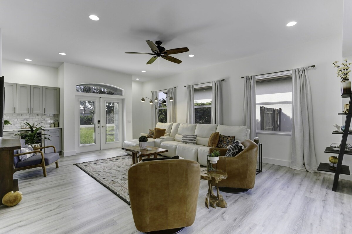 Photo 2 of Newly Renovated 4 bedroom, 3 bathroom home less than 1 mile to the beach