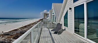 Resting Beach Face - Waterfront Location + Private Pool!