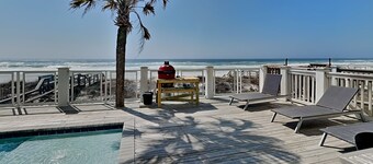 Resting Beach Face - Waterfront Location + Private Pool!