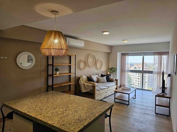 Living area - Moderno dpto a estrenar con gran vista (Mendoza)
