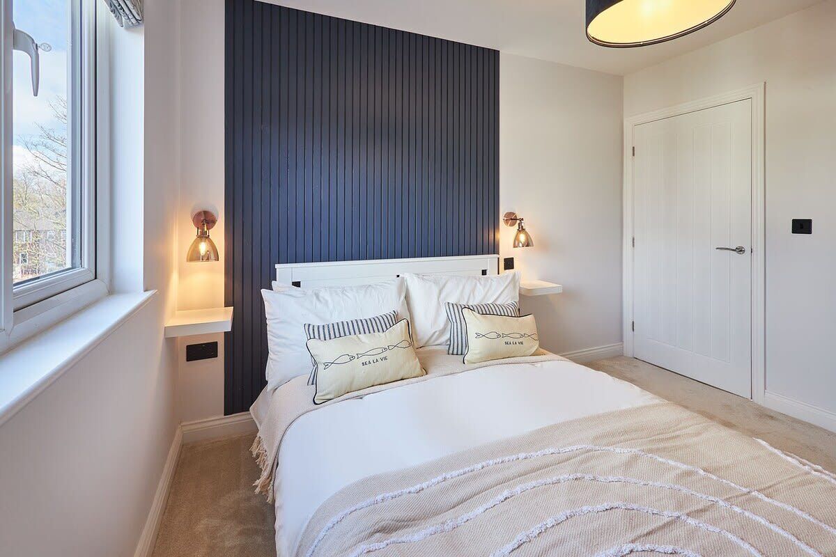 2 bedrooms, iron/ironing board, bed sheets