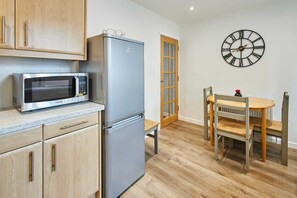 Interior - Host & Stay | Station View (Saltburn-by-the-Sea)