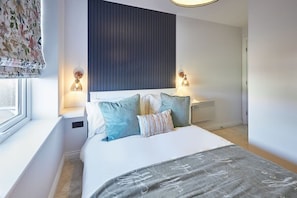 1 chambre, fer et planche Ă repasser, draps fournis