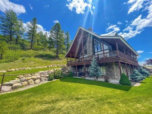 Exterior - Pagosa Blue Retreat, Mountain Views w/ Hot Tub (Pagosa Springs)