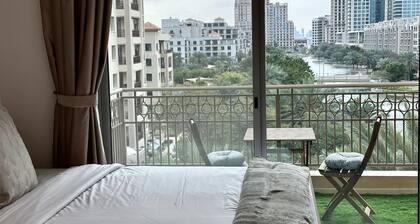Lux BnB I Una Tower I Lakes View