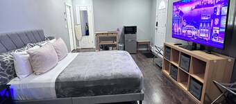 Zen Oasis - Pvt. Entry Studio Bed+Bath by NUMC