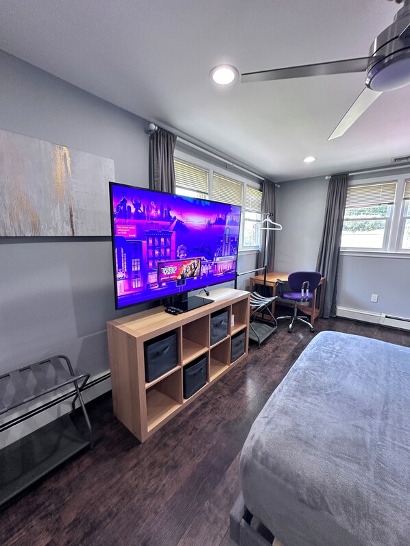 1 slaapkamer, een bureau, een strijkplank/strijkijzer, wifi (toeslag)