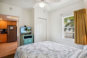 2 chambres, fer et planche Ă repasser, Wi-Fi gratuit, draps fournis
