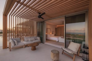 Premium bedding, down comforters, pillowtop beds, free minibar items - Park Hyatt Cabo Del Sol (Cabo San Lucas)