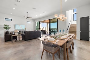 Interior - Wave on Wave Haus | Concierge Services (Kingsland)