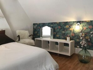 1 bedroom, WiFi, bed sheets