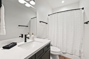 Hair dryer - New Flathead Townhome | Near Whitefish & Glacier (Kalispell)