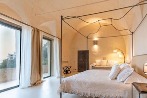 3 chambres, fer et planche à repasser, Wi-Fi gratuit, draps fournis