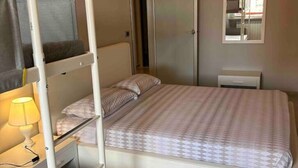 Uklassifisert bilde, 4 av 34, knapp