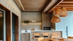 Casa com piscina e praia privativa | Private kitchenette | Oven, stovetop, blender, griddle - Casa M5 (Mangaratiba)