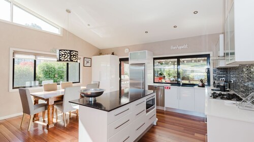 10 Kanangra House - 1-10 Kanangra Crescent