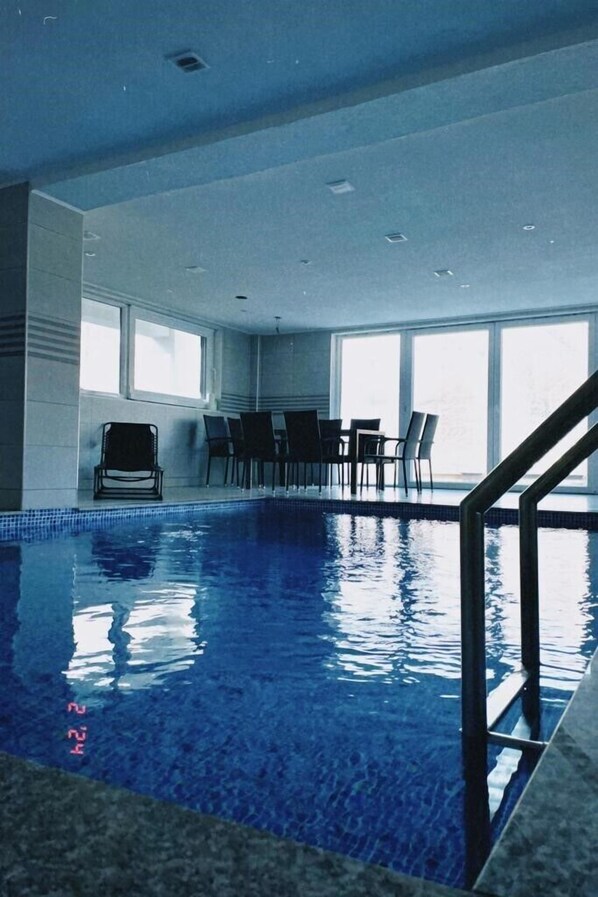 Indoor pool, a heated pool - Apartment with a city view 2 (Travnik)