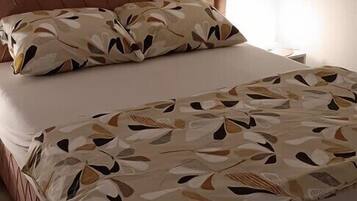 1 多间卧室、WiFi、床单