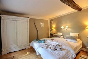 3 عدّة غرف نوم ومكواة/لوح كي وواي فاي